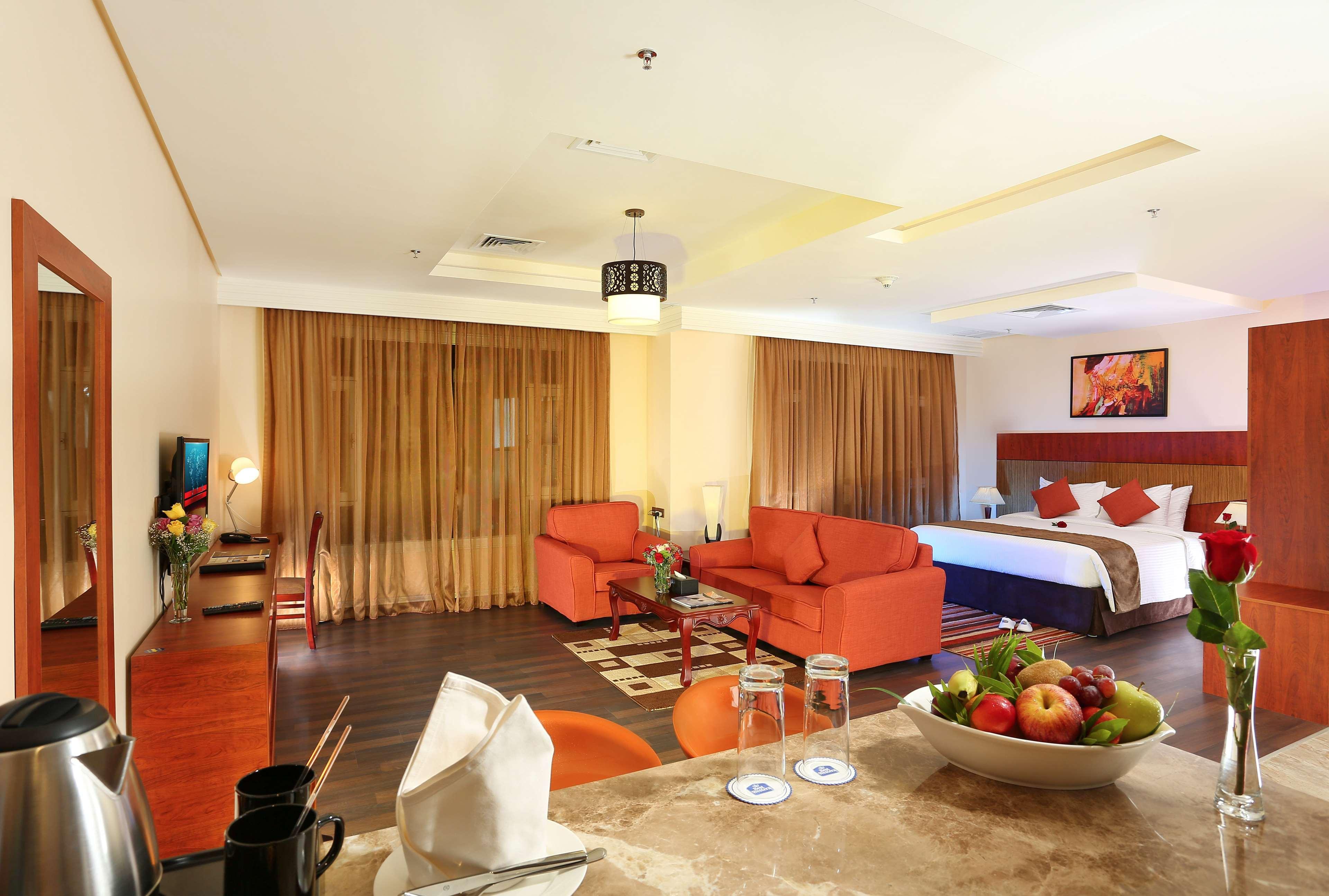 Best Western Plus Salmiya Kuwait City Esterno foto