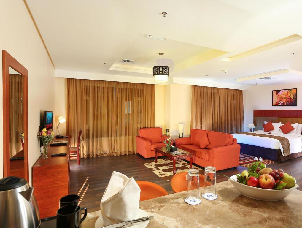 Best Western Plus Salmiya Kuwait City Esterno foto